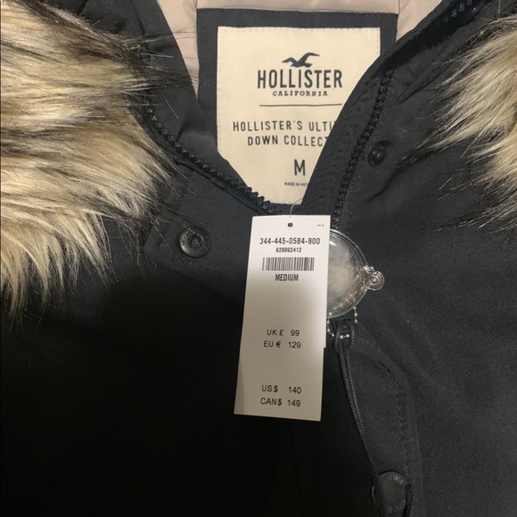 Hollister winter jacket - Picture 3 of 3